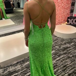 Sherri hill prom dress